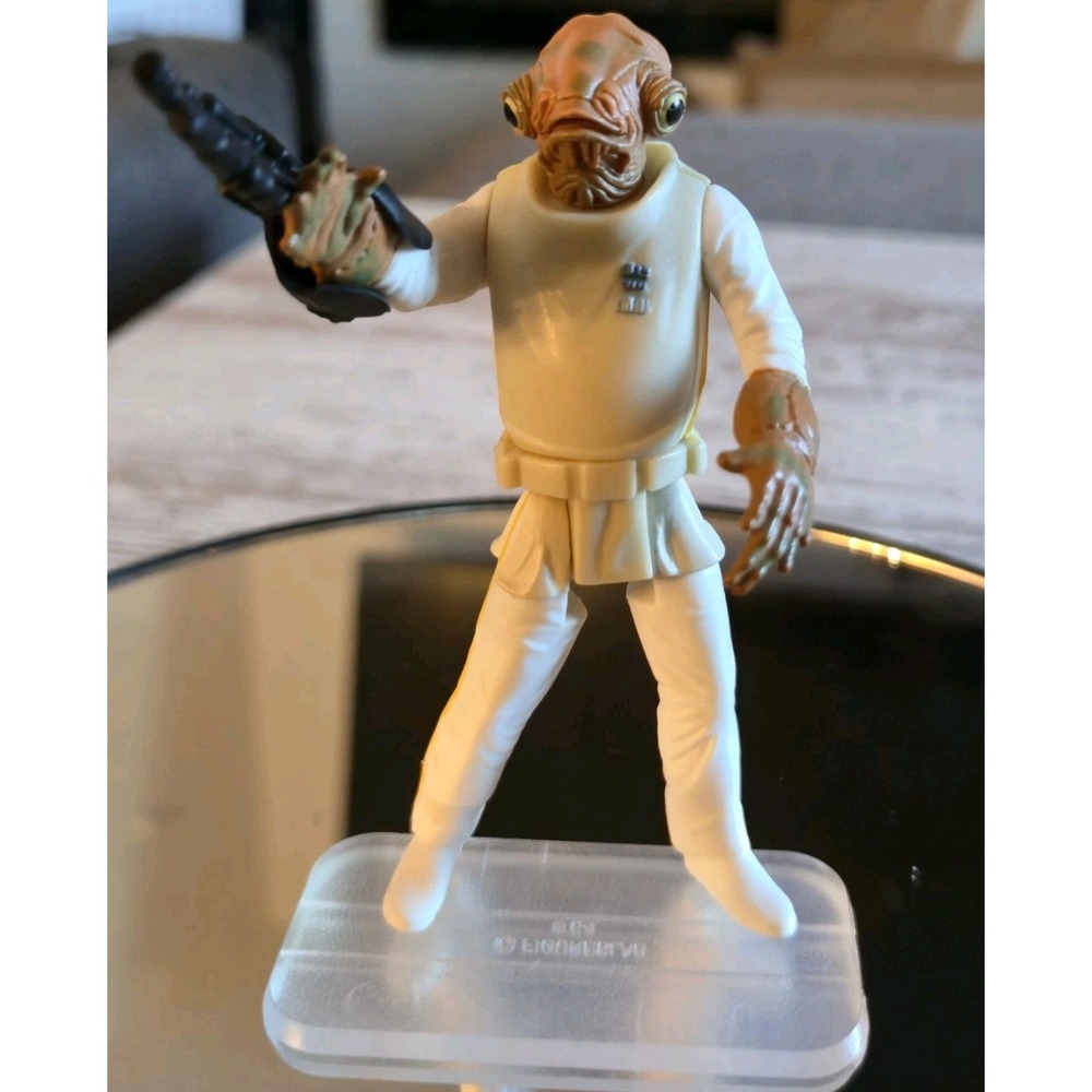 Kenner Star Wars Power of the Force Admiral Ackbar Action Figure with Stand 1996